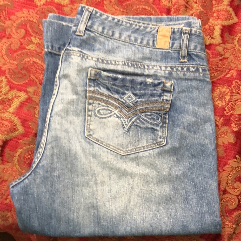 Jean Capri's